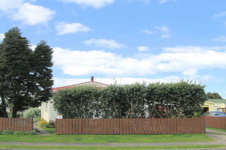 Photo of property in 68 Eversham Road, Mount Maunganui, 3116