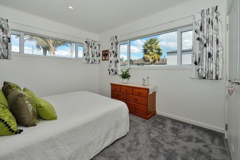 Photo of property in 24 Charteris Rise, Riverdale, Gisborne, 4010