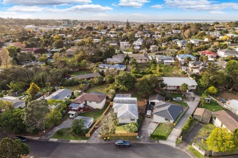 Photo of property in 18 Osman Street, Glen Eden, Auckland, 0602