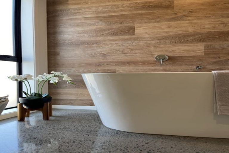 Photo of property in 9a Lansdowne Crescent, Lansdowne, Masterton, 5810