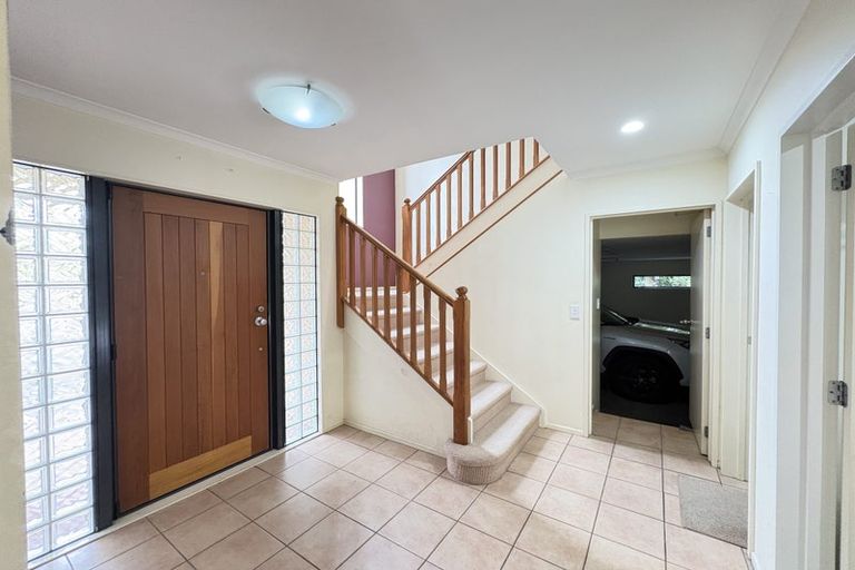 Photo of property in 30 Royal View Road, Te Atatu South, Auckland, 0610