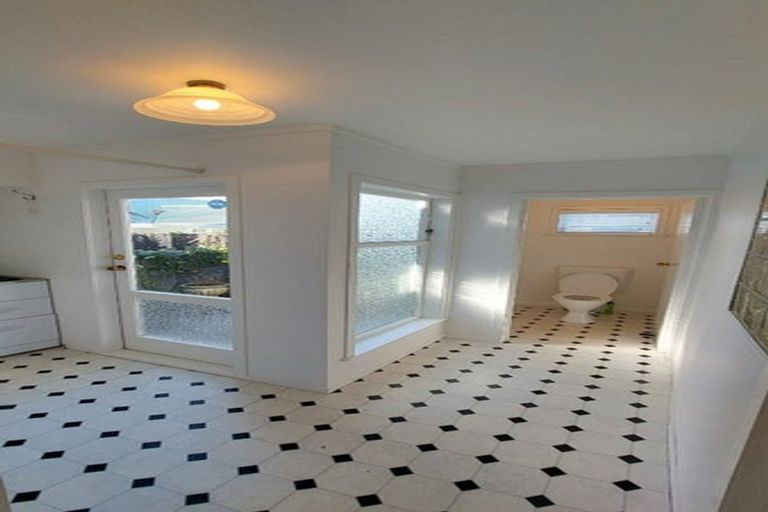 Photo of property in 78 Edgecumbe Road, Tauranga, 3110