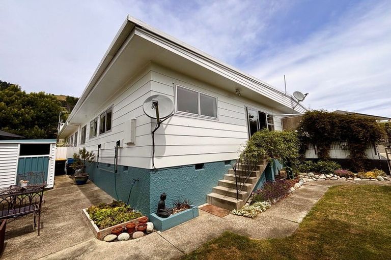 Photo of property in 2/10 Bodmin Street, Marybank, Nelson, 7010