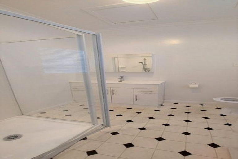 Photo of property in 78 Edgecumbe Road, Tauranga, 3110