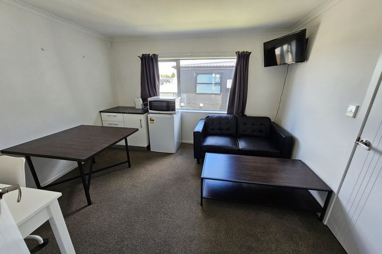 Photo of property in 4/59 May Street, Hamilton East, Hamilton, 3216