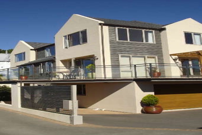 Photo of property in 96b Nicholson Road, Khandallah, Wellington, 6035