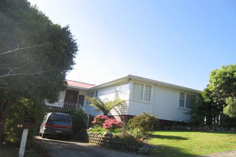 Photo of property in 59 Raroa Terrace, Tawa, Wellington, 5028