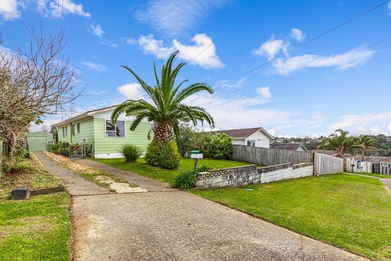 Photo of property in 19 Doone Place, Massey, Auckland, 0614