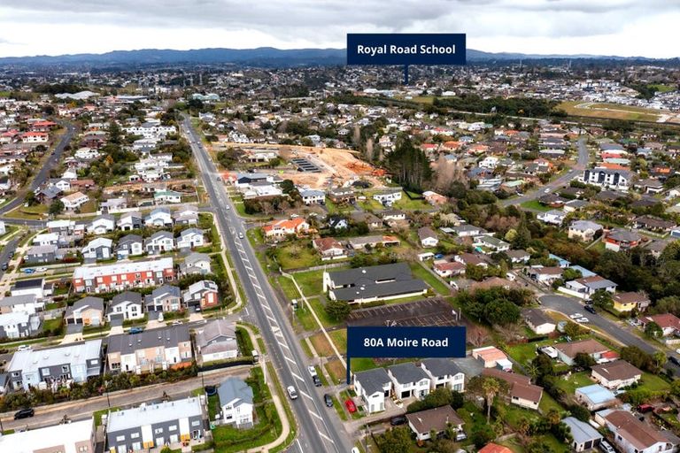 Photo of property in 80a Moire Road, Massey, Auckland, 0614