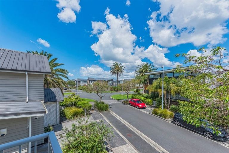 Photo of property in 62 Station Street, Hobsonville, Auckland, 0616