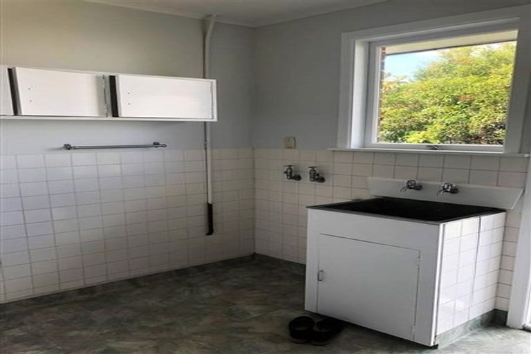 Photo of property in 7 Cedar Street, Maungaraki, Lower Hutt, 5010