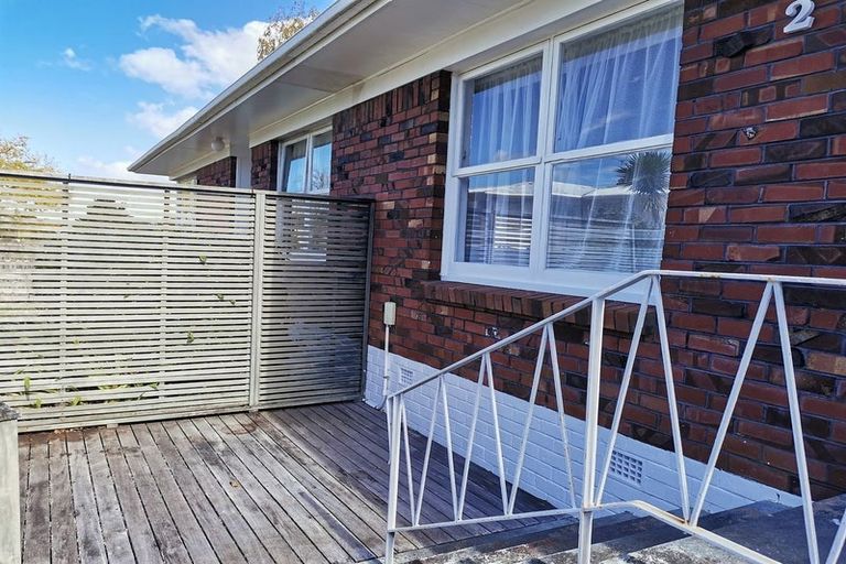 Photo of property in 2/51 Evelyn Place, Hillcrest, Auckland, 0627