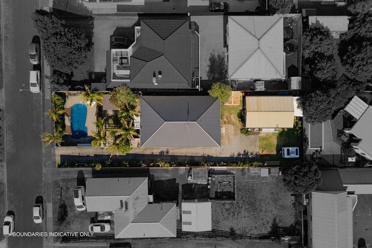 Photo of property in 26 Riverton Road, Mount Maunganui, 3116