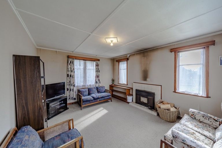 Photo of property in 2 White Road, Otane, 4202