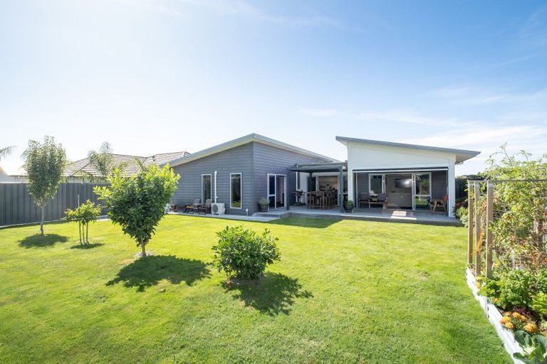 Photo of property in 8 Mckay Close, Frimley, Hastings, 4120