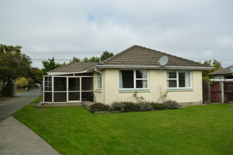 Photo of property in 209 Grimseys Road, Redwood, Christchurch, 8051