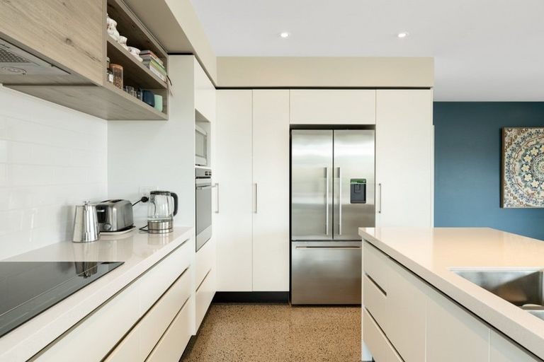 Photo of property in 45 Butterworth Crescent, Papamoa Beach, Papamoa, 3118