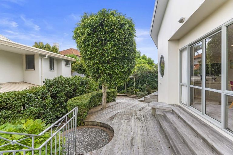 Photo of property in 2/10 Norman Road, Hauraki, Auckland, 0622