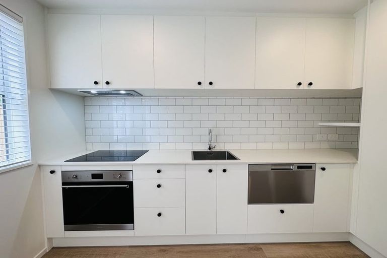 Photo of property in 6/42 Woodville Street, Edgeware, Christchurch, 8013