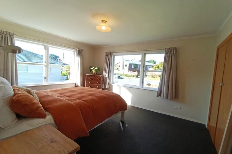 Photo of property in 40 Kipling Street, Johnsonville, Wellington, 6037