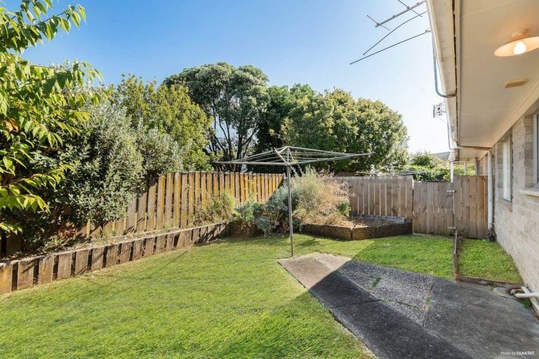 Photo of property in 2/17a Rose Road, Papatoetoe, Auckland, 2025