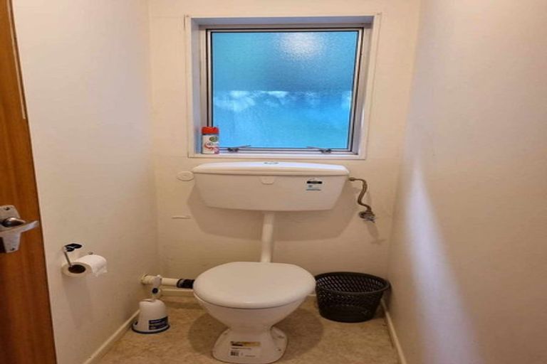 Photo of property in 7 Hibiscus Grove, Maungaraki, Lower Hutt, 5010