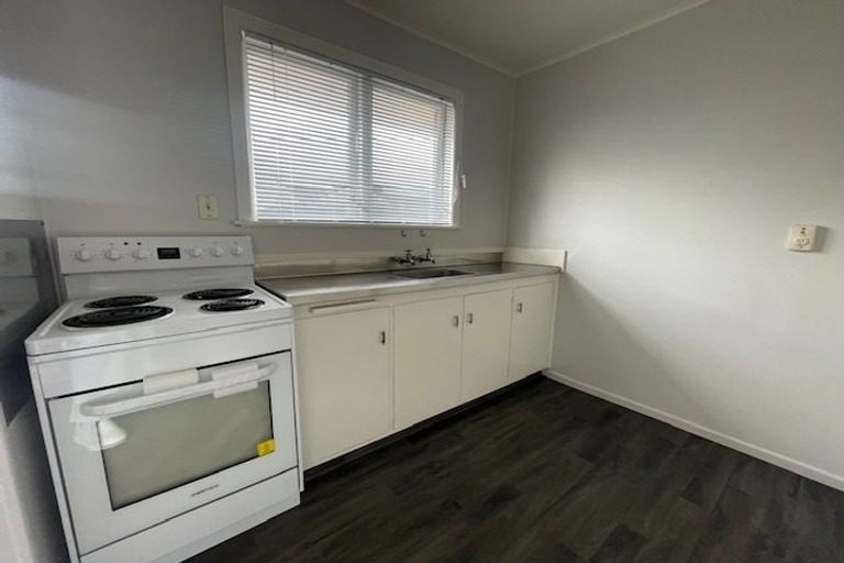 Photo of property in 2/82 Huia Road, Papatoetoe, Auckland, 2025