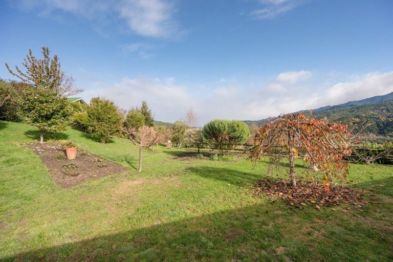 Photo of property in 130 Mytton Heights, Motueka, 7196