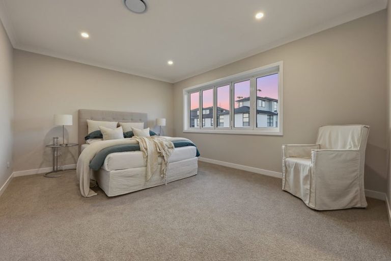 Photo of property in 5 Lucas Creek Way, Albany, Auckland, 0632