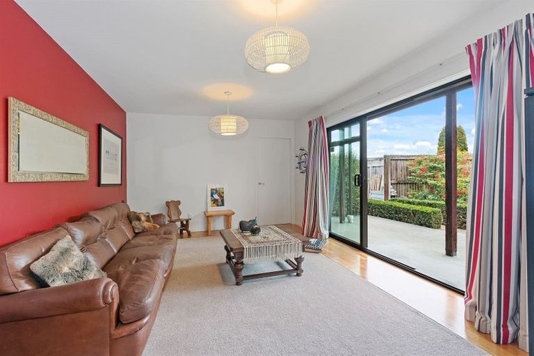 Photo of property in 16 Waitikiri Drive, Parklands, Christchurch, 8083