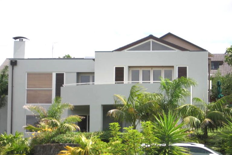 Photo of property in 7 Asbury Crescent, Campbells Bay, Auckland, 0630