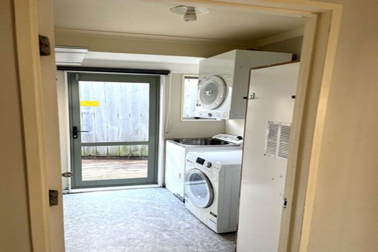 Photo of property in 23a Ranui Avenue, Ranui, Auckland, 0612