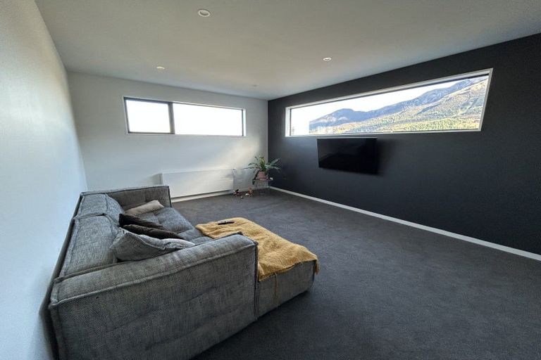 Photo of property in 3 Waxeye Lane, Lake Hawea, 9382