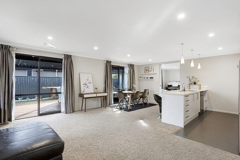 Photo of property in 10 Didham Drive, Mosgiel, 9024