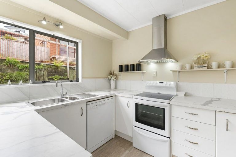 Photo of property in 19b Osprey Drive, Welcome Bay, Tauranga, 3112