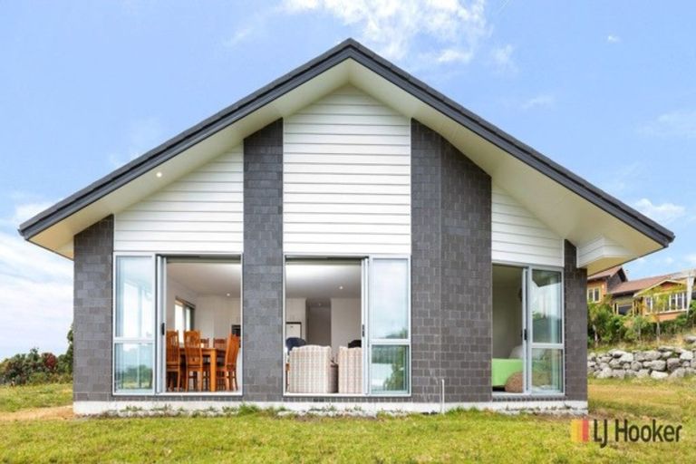 Photo of property in 93b Beach Road, Waihi Beach, 3611