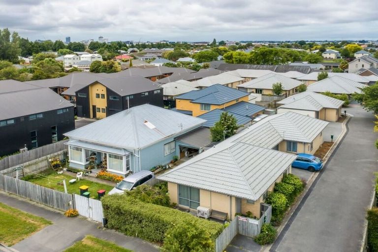 Photo of property in 13/10 Collins Street, Addington, Christchurch, 8024