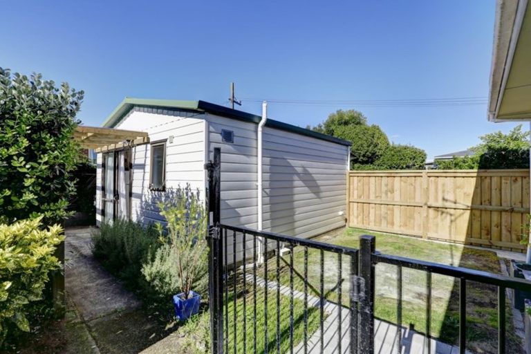 Photo of property in 4a Heath Street, St Andrews, Hamilton, 3200