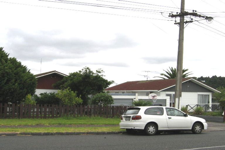Photo of property in 2/1 Contessa Drive, Glenfield, Auckland, 0629