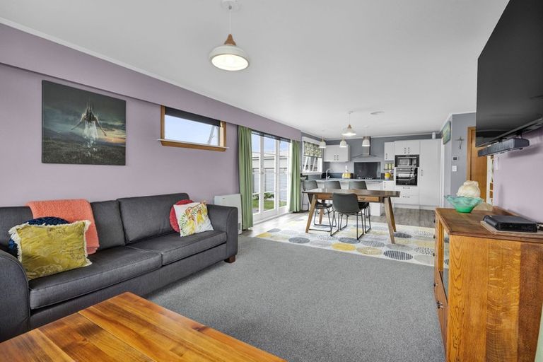 Photo of property in 108 Stanners Street, Eltham, 4322