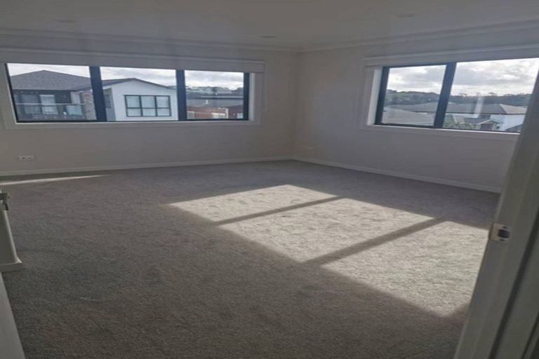 Photo of property in 5 Barque Rise, Long Bay, Auckland, 0630