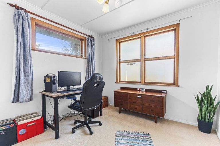 Photo of property in 105 Vivian Street, New Plymouth, 4310