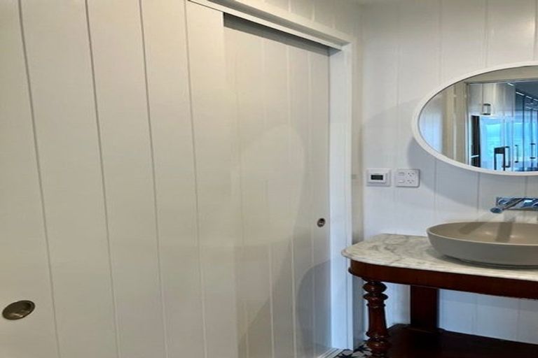 Photo of property in 129a Marine Parade, Mount Maunganui, 3116