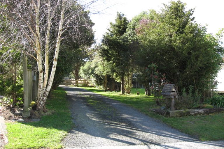 Photo of property in 40 Stockdale Street, Wainuiomata, Lower Hutt, 5014