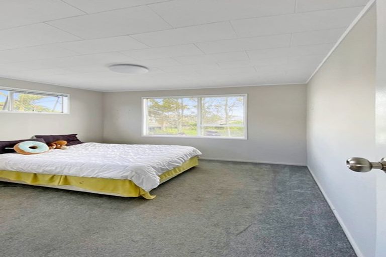 Photo of property in 18 Shalimar Place, Clover Park, Auckland, 2019