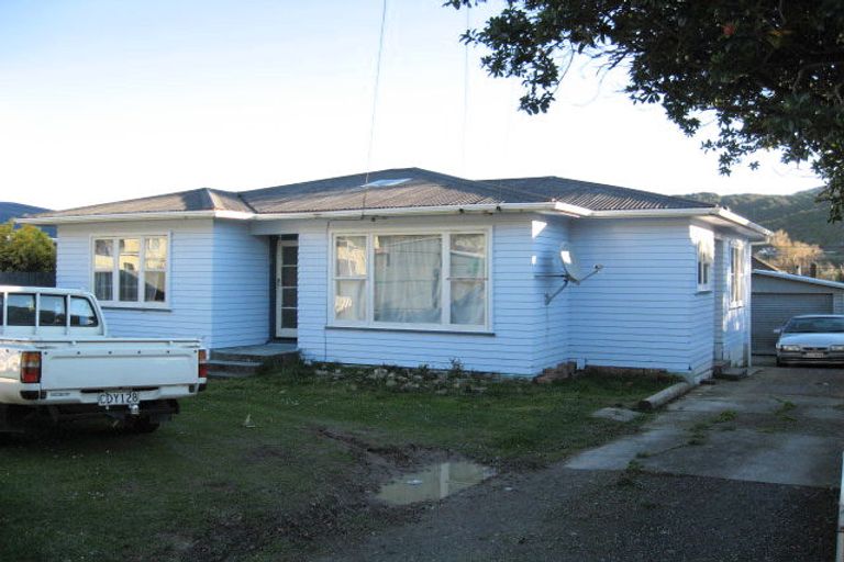 Photo of property in 28 Mckillop Street, Wainuiomata, Lower Hutt, 5014