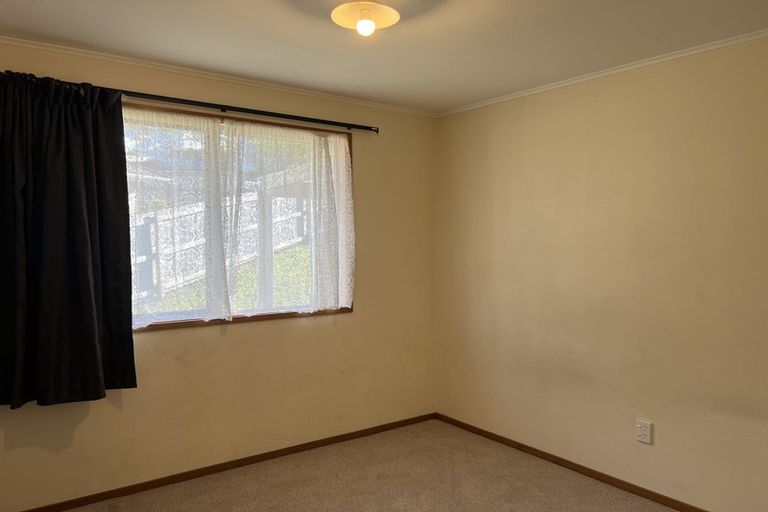 Photo of property in 121a Seabrook Avenue, New Lynn, Auckland, 0600