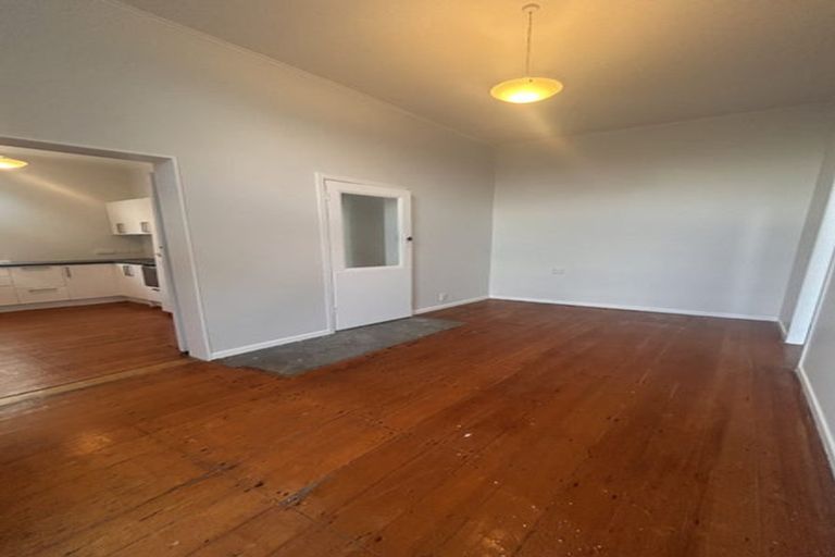 Photo of property in 39 Thompson Street, Mount Cook, Wellington, 6011