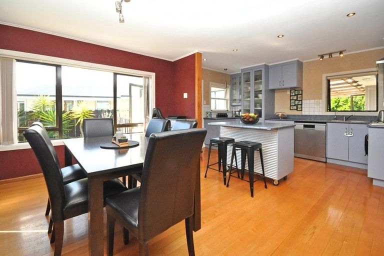 Photo of property in 122 Victoria Street West, Onehunga, Auckland, 1061