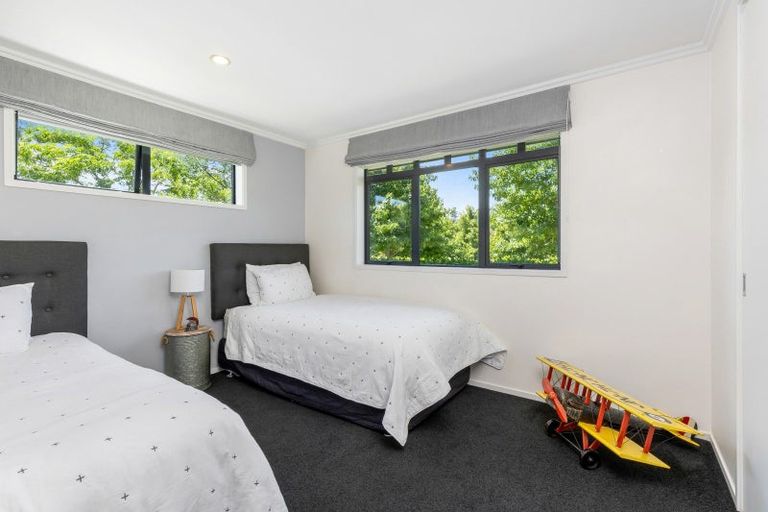 Photo of property in 100 Kauri Crescent, Waimauku, Kumeu, 0891